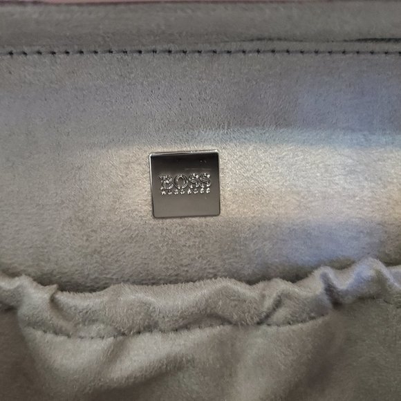 Hugo Boss Box Bag - Picture 4 of 6